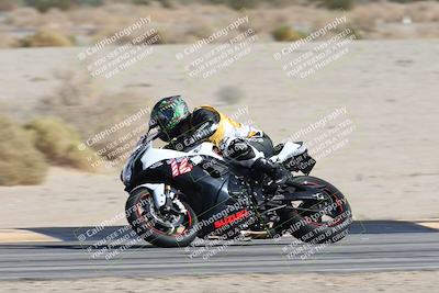 media/Nov-16-2025-Race Pace (Sun) [[8c5fa54630]]/Non Verified Riders (1st 20 Minutes)/4-Turn 16 (1116am)/